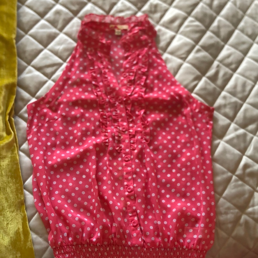 4ever 21 Salmon white polka sleeveless turtleneck